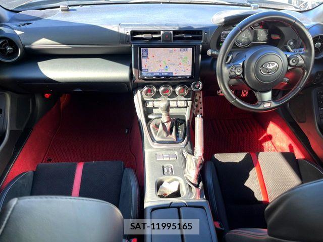 Toyota GR86 2022-05 8366079-1