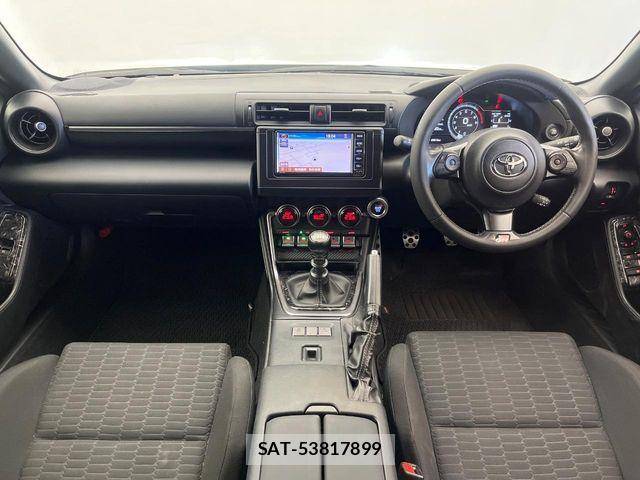 Toyota GR86 2022-05 8366082-1