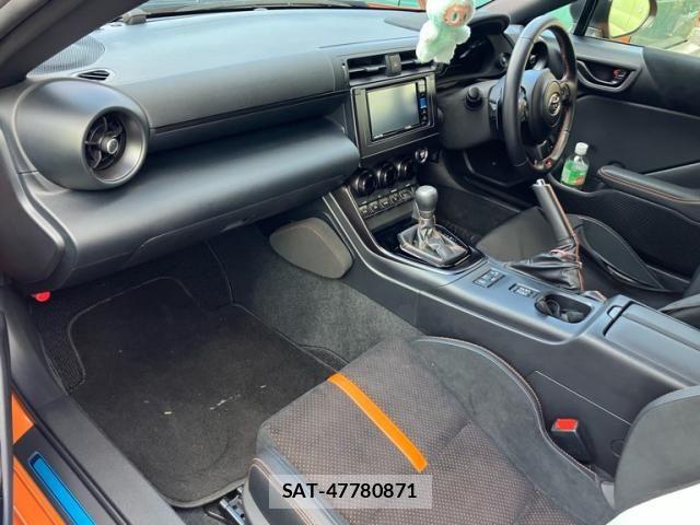 Toyota GR86 2023-01 8412634-13