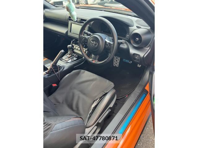 Toyota GR86 2023-01 8412634-16