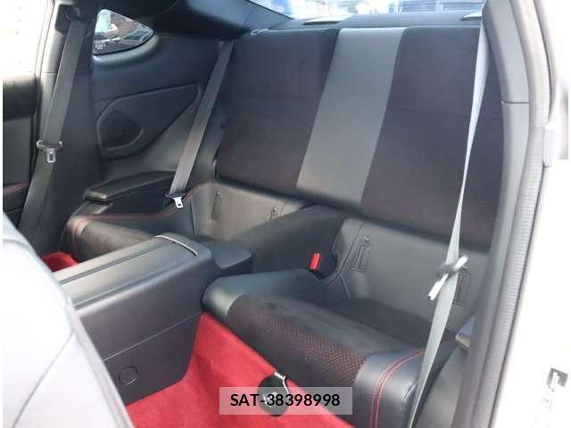 Toyota GR86 2022-01 8412635-6