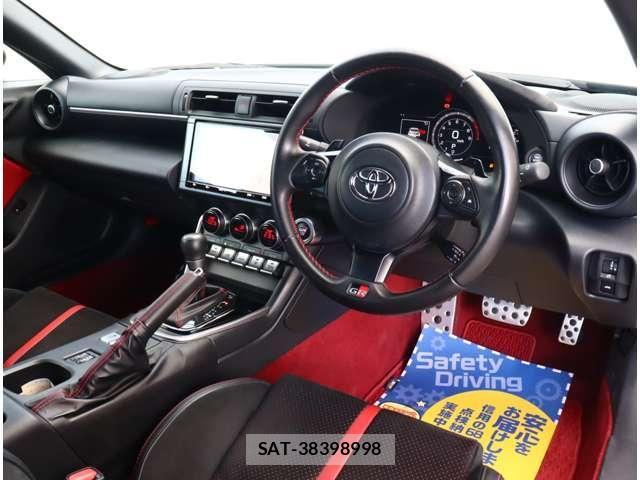 Toyota GR86 2022-01 8412635-16