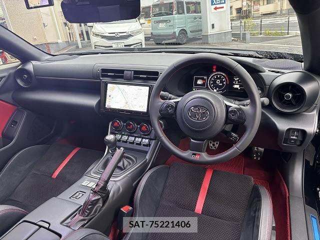 Toyota GR86 2023-08 8412637-1