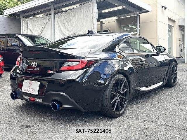 Toyota GR86 2023-08 8412637-21