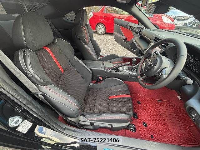 Toyota GR86 2023-08 8412637-29