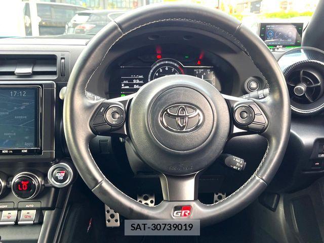 Toyota GR86 2022-07 8438160-9