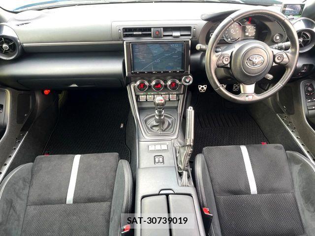Toyota GR86 2022-07 8438160-1