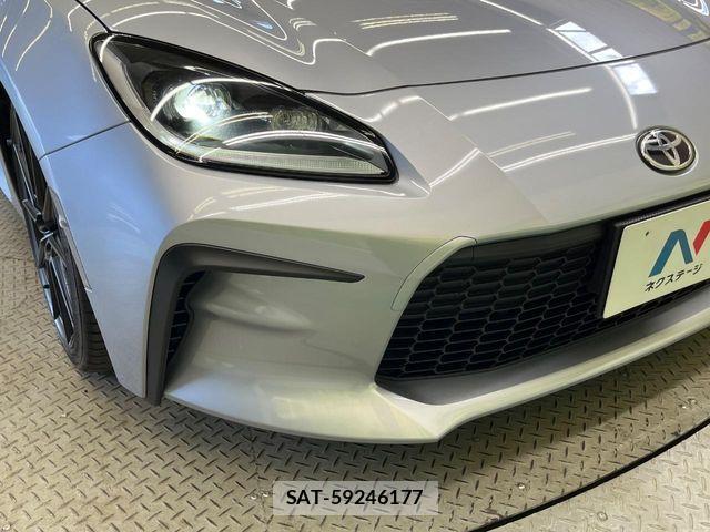 Toyota GR86 2022-01 8457563-11