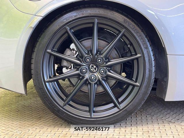 Toyota GR86 2022-01 8457563-12