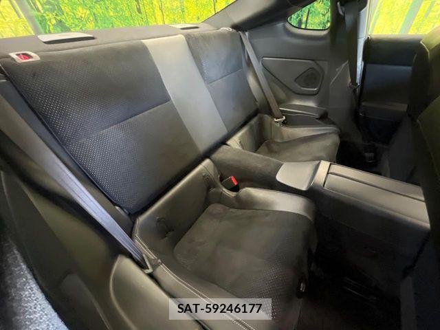 Toyota GR86 2022-01 8457563-8