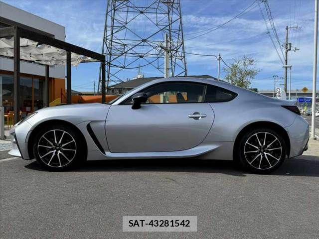 Toyota GR86 2023-04 8525024-10