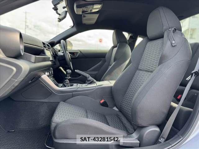 Toyota GR86 2023-04 8525024-16