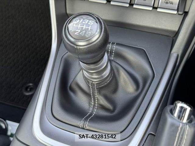 Toyota GR86 2023-04 8525024-6