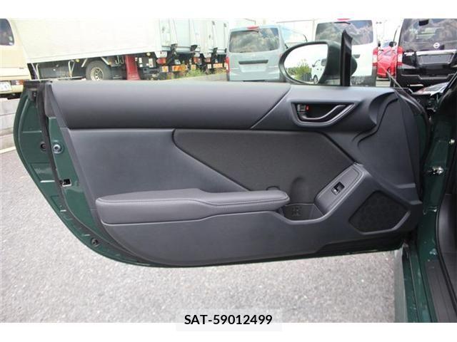Toyota GR86 2025-03 8525015-26