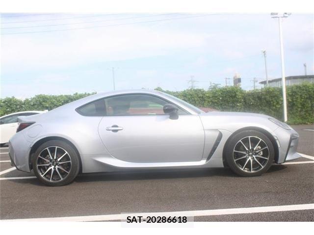 Toyota GR86 2022-12 8525016-12