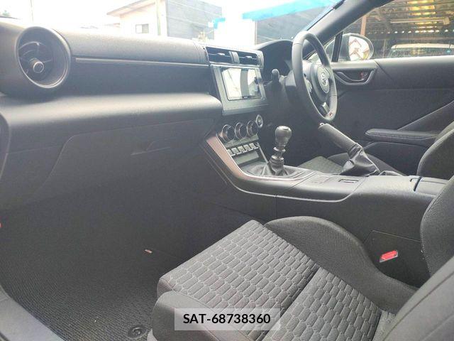 Toyota GR86 2024-12 8525014-9