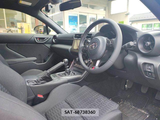 Toyota GR86 2024-12 8525014-6
