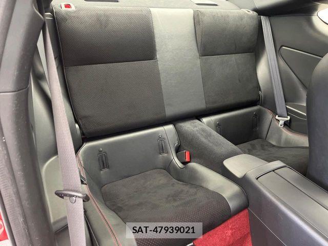 Toyota GR86 2023-06 8562040-12