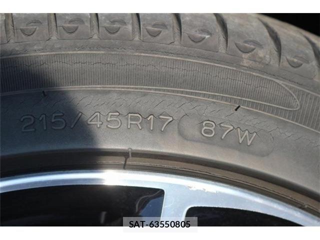 Toyota GR86 2022-04 8562045-22