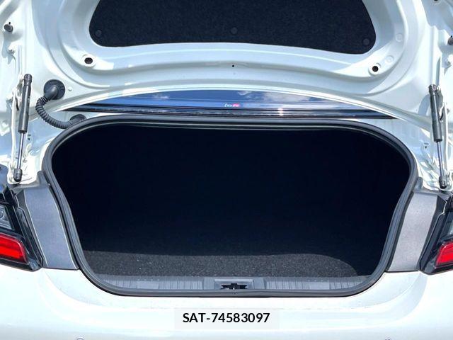Toyota GR86 2024-12 8562043-10