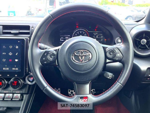 Toyota GR86 2024-12 8562043-7