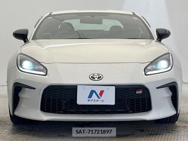 Toyota GR86 2022-04 8562042-14