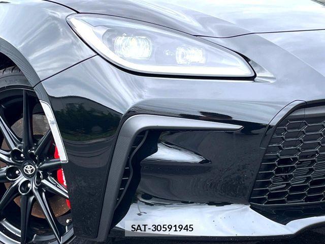 Toyota GR86 2023-12 8666202-12