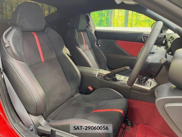 Toyota GR86 2024-07 8666198-10