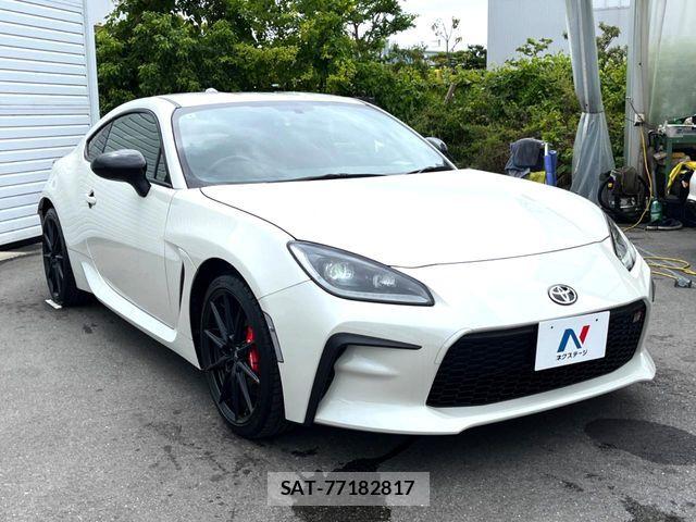 Toyota GR86 2024-08 8666200-15