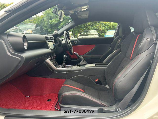 Toyota GR86 2024-06 8685606-12