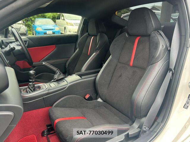 Toyota GR86 2024-06 8685606-13