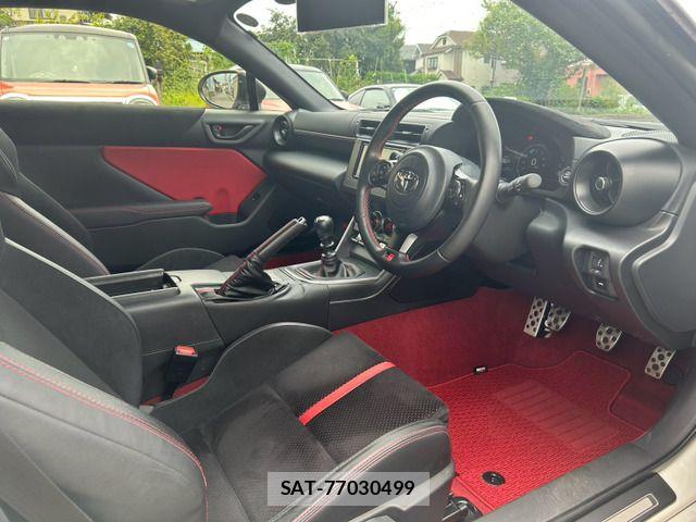 Toyota GR86 2024-06 8685606-8
