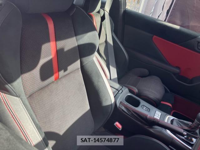 Toyota GR86 2021-11 8742403-10