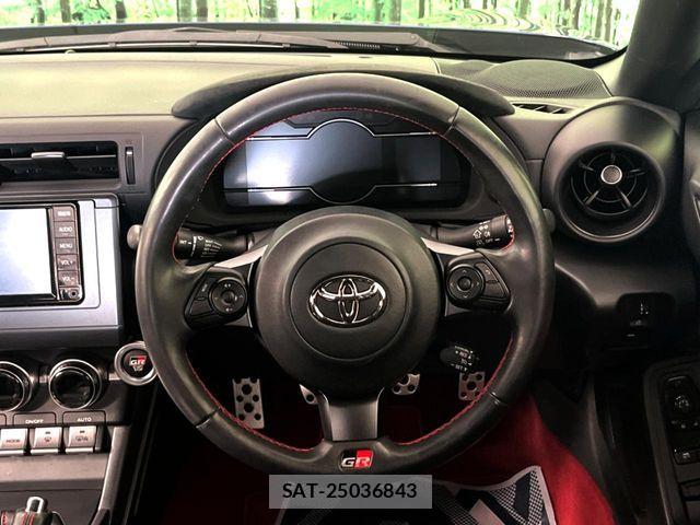 Toyota GR86 2022-10 8742400-10
