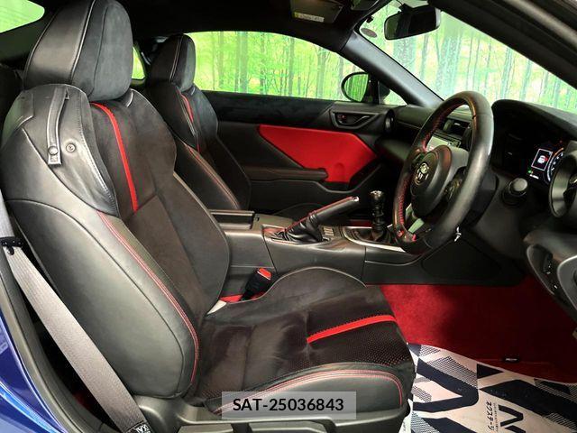 Toyota GR86 2022-10 8742400-7