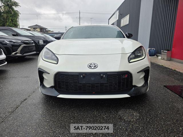 Toyota GR86 2022-01 8742399-3