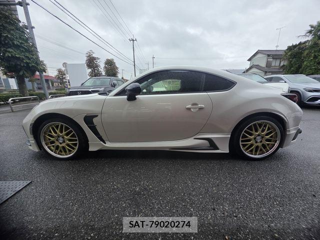 Toyota GR86 2022-01 8742399-5