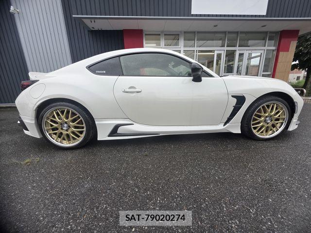 Toyota GR86 2022-01 8742399-6