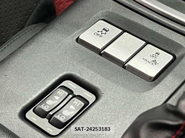 Toyota GR86 2022-12 8780409-8