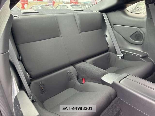 Toyota GR86 2023-06 8780410-12