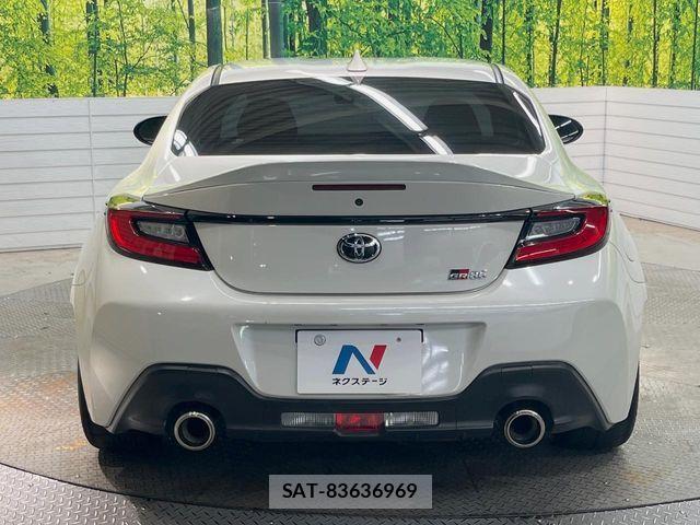 Toyota GR86 2023-08 8796063-15