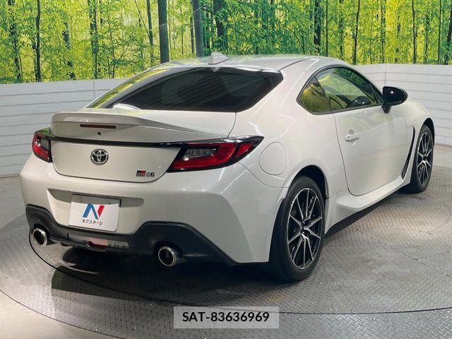 Toyota GR86 2023-08 8796063-17
