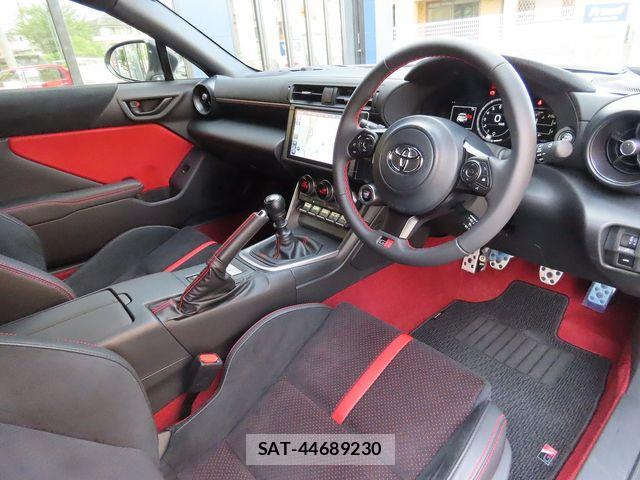 Toyota GR86 2024-07 8796060-1