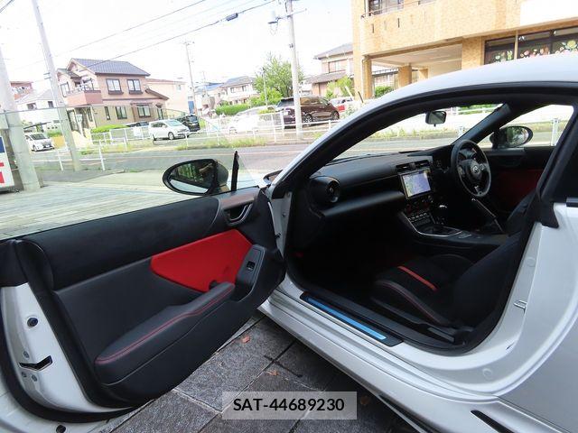 Toyota GR86 2024-07 8796060-20
