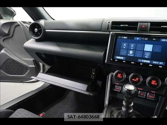 Toyota GR86 2022-05 8829224-12