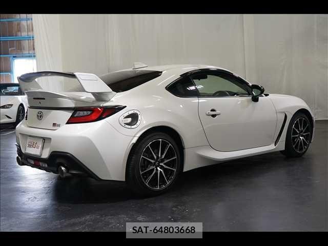 Toyota GR86 2022-05 8829224-8