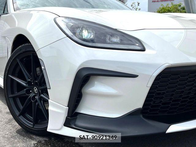 Toyota GR86 2022-04 8849177-11