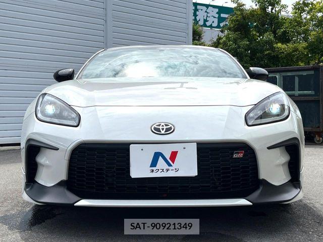 Toyota GR86 2022-04 8849177-13