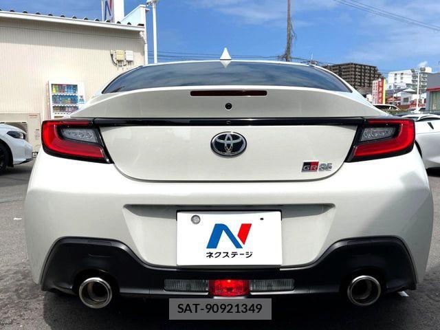 Toyota GR86 2022-04 8849177-14