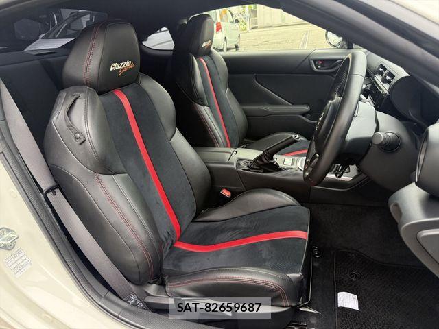 Toyota GR86 2023-08 8879932-9